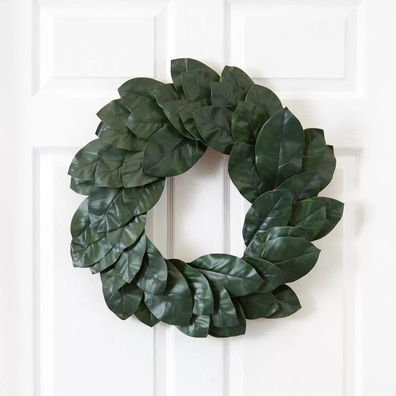 24 Magnolia Leaf Wreath