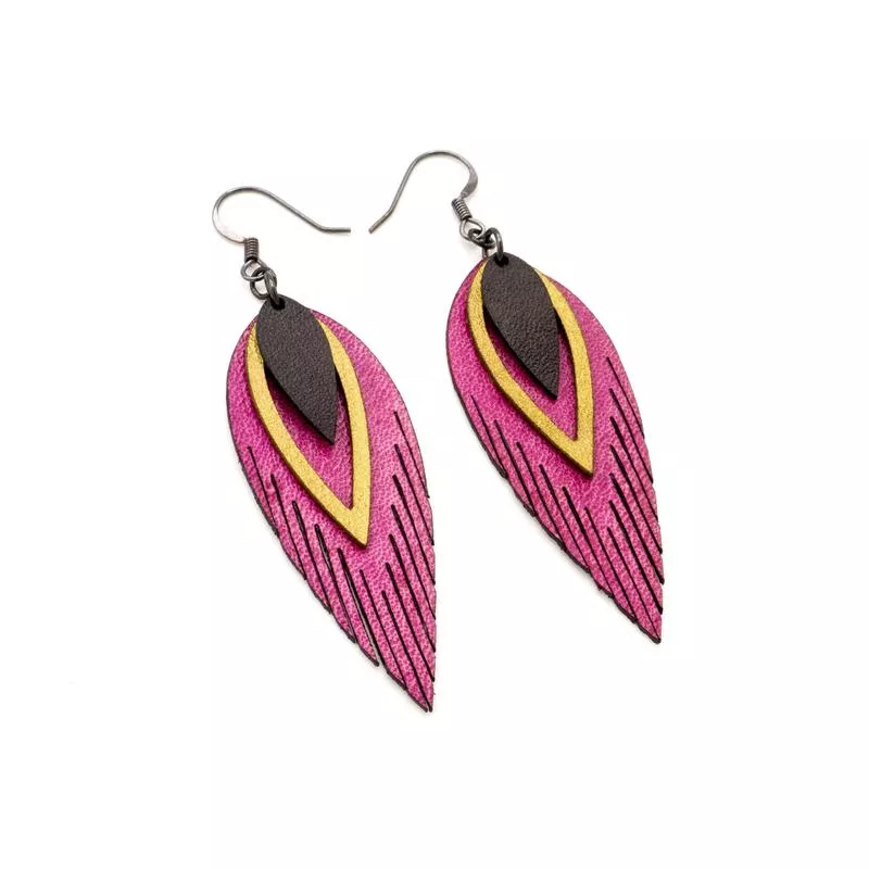 Nativas [3 Layer] // Leather Earrings – Fuchsia, Gold, Black
